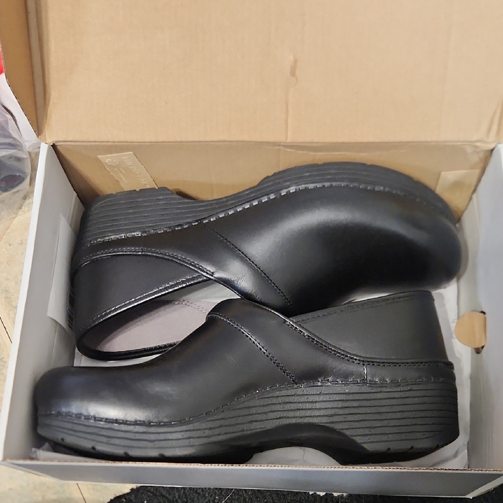 Dansko Clogs - Picture 4 of 4